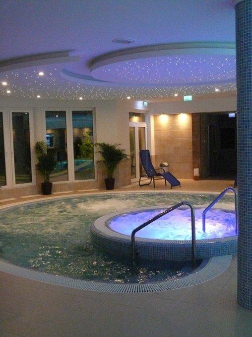 Garden Hotel Wellness Es Konferencia ソルノク 設備 写真